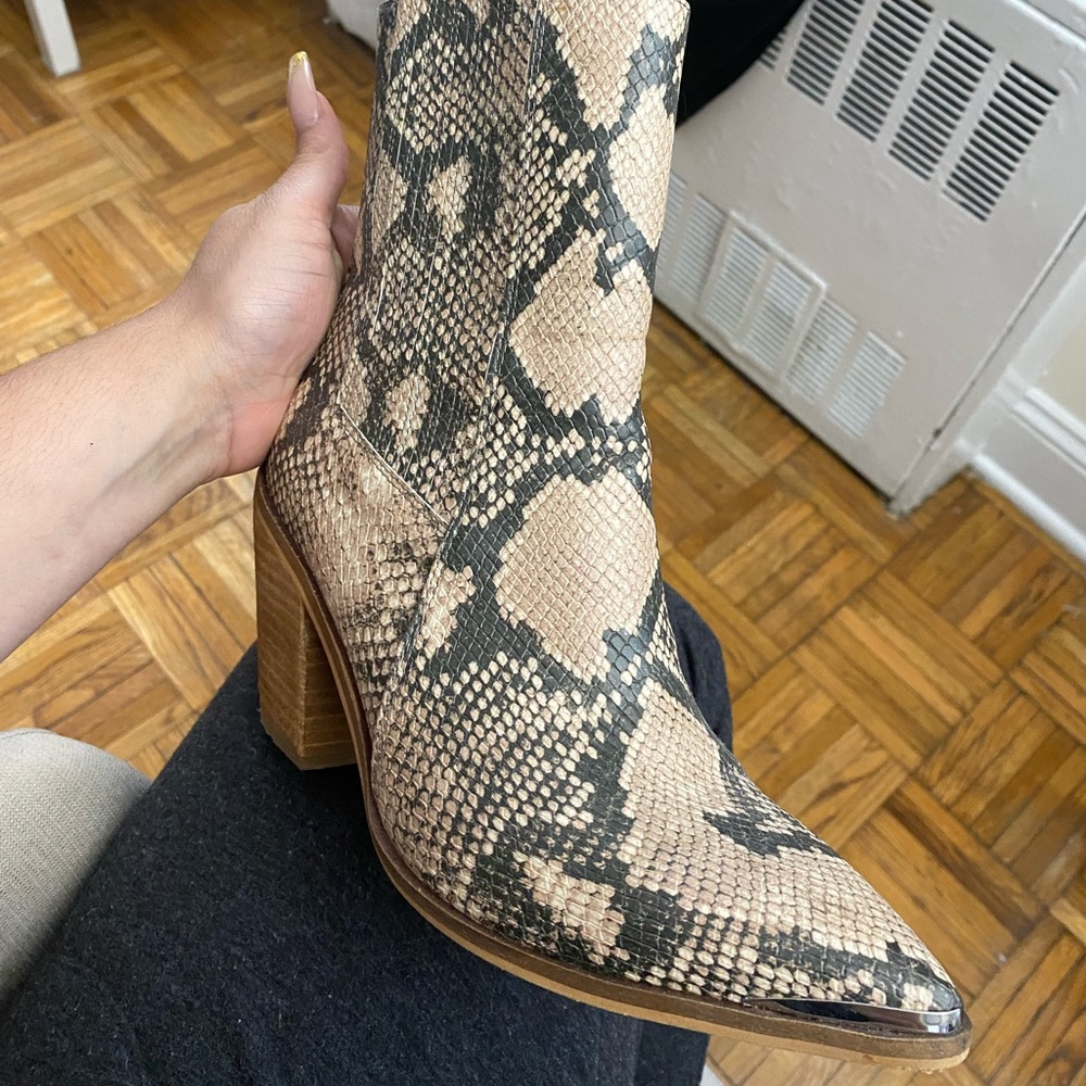 Steve madden snake print booties